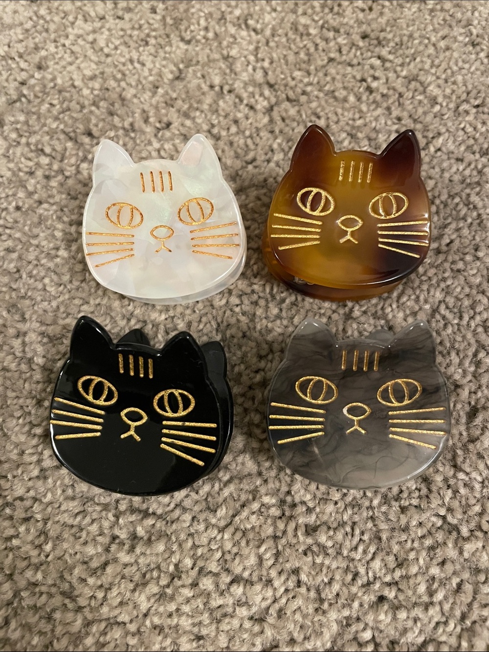 Cat Hair Clip - set of 4 White, Brown, Black, Gray